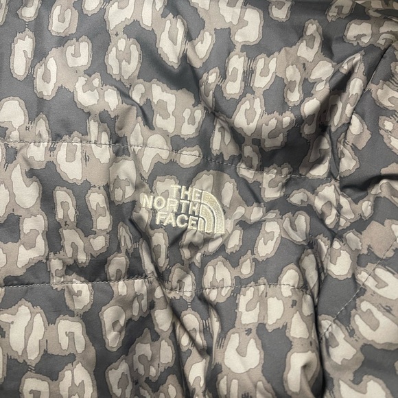 The North Face Kids' Mossbud Swirl Reversible Water Repellent Hooded Jacket XL - Picture 6 of 10